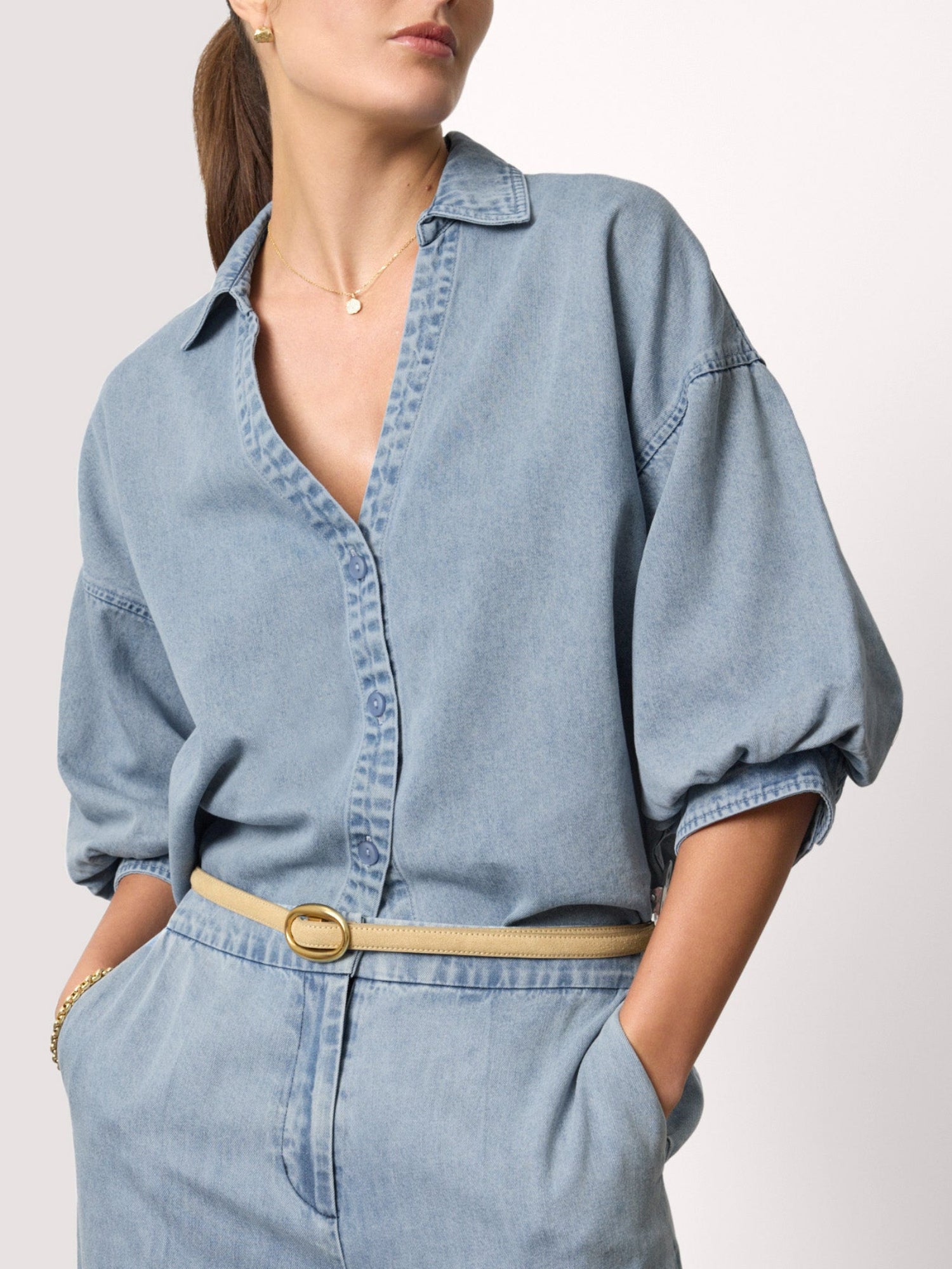 Women's Kate Denim Shirt in California Wash | Brochu Walker