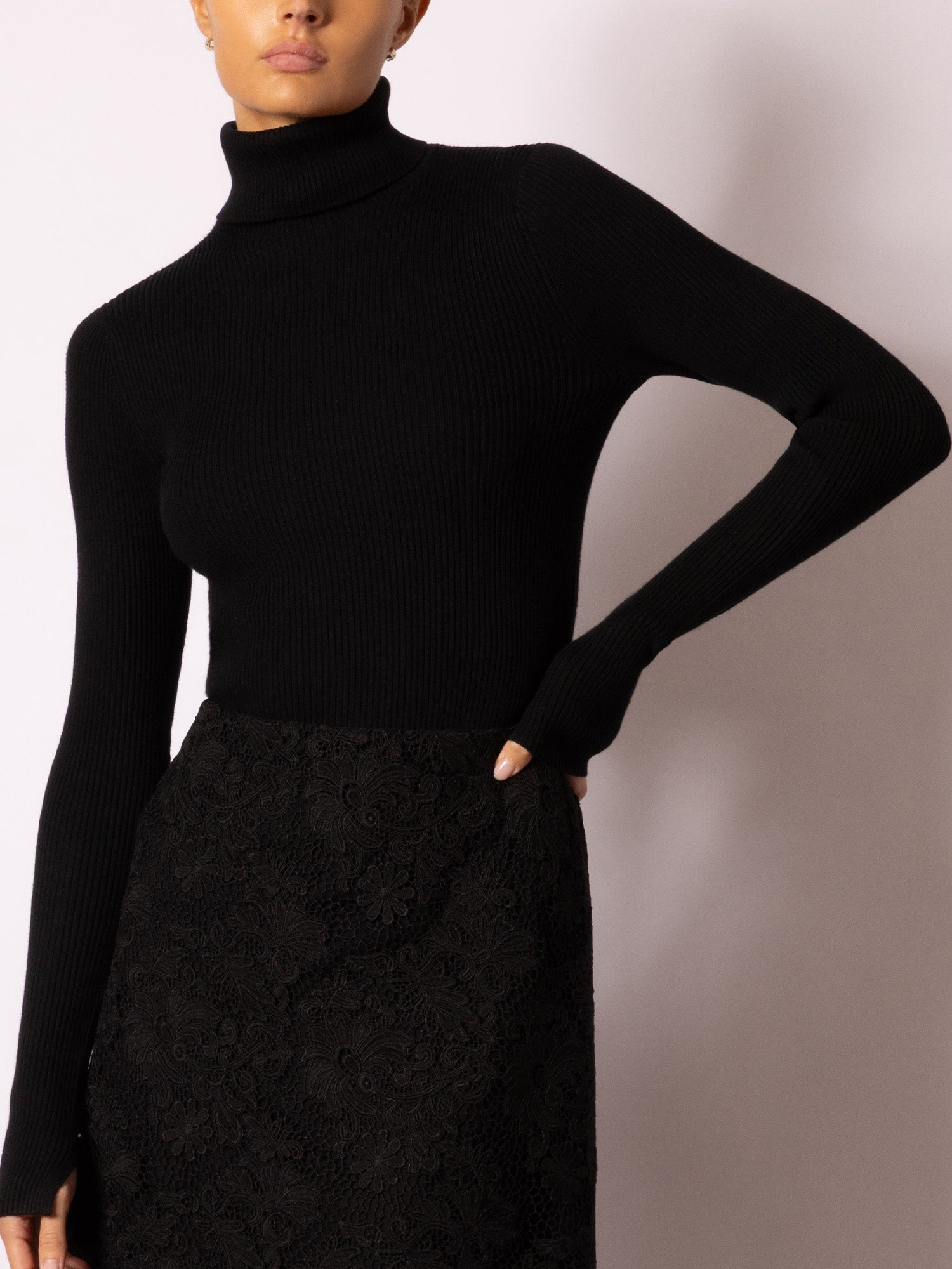 Women's Noel Ribbed Turtleneck in Black Onyx | Brochu Walker