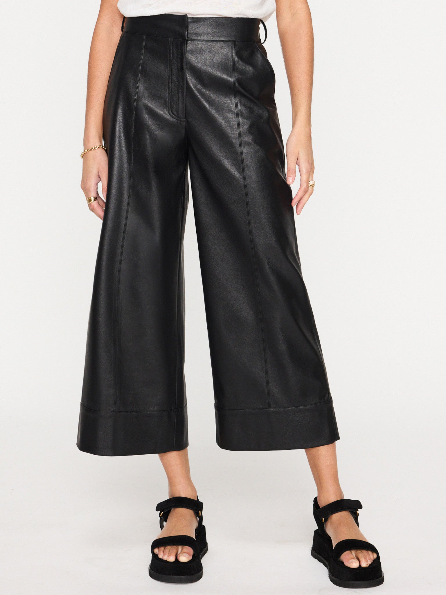 Odele black cropped wide-leg pant front view 2