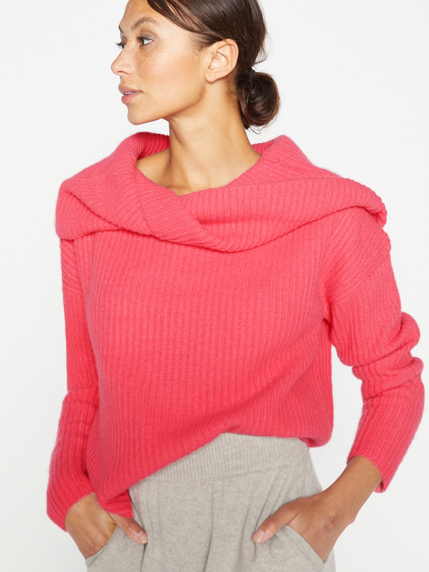 Riser pink off shoulder sweater front view 3