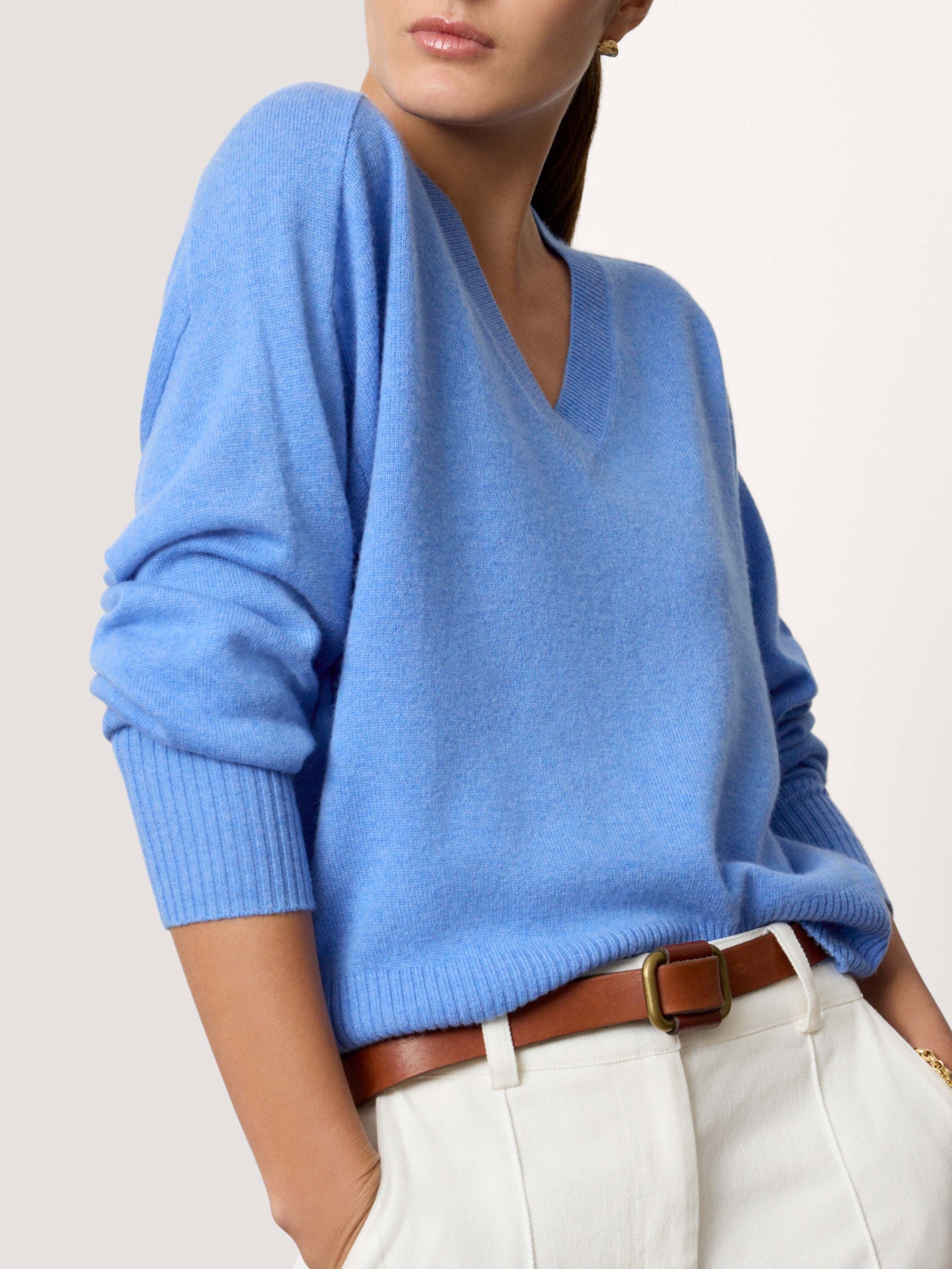 The Leia Vee Cashmere Sweater