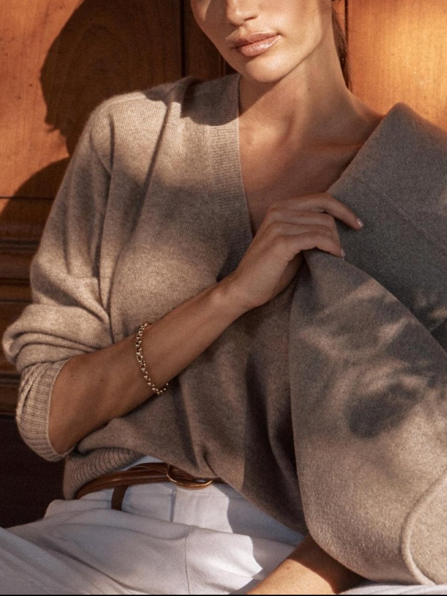 The Leia Vee Cashmere Sweater