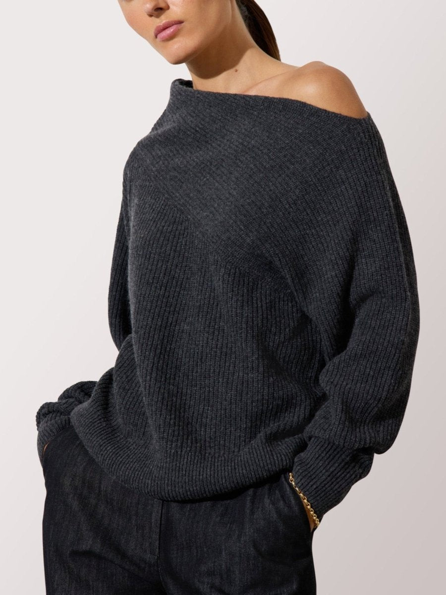 The Hart Off Shoulder