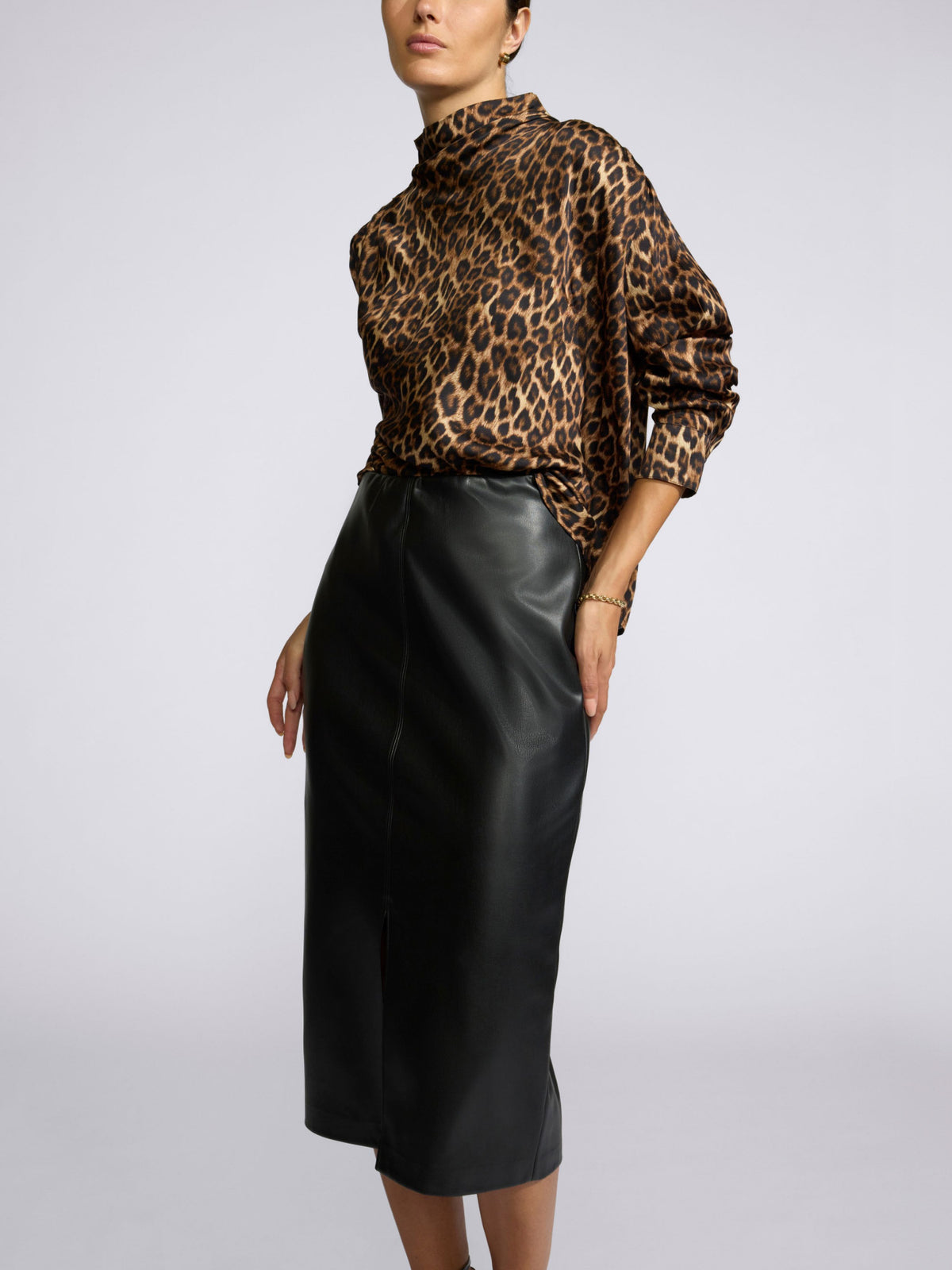 The Annalise Blouse, image 6 of 13
