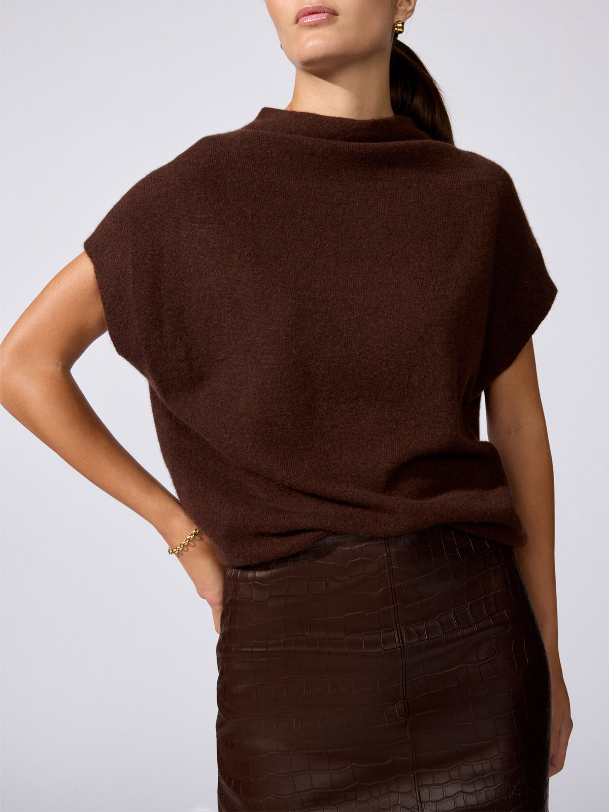 The Morten Funnel Neck Cashmere Top