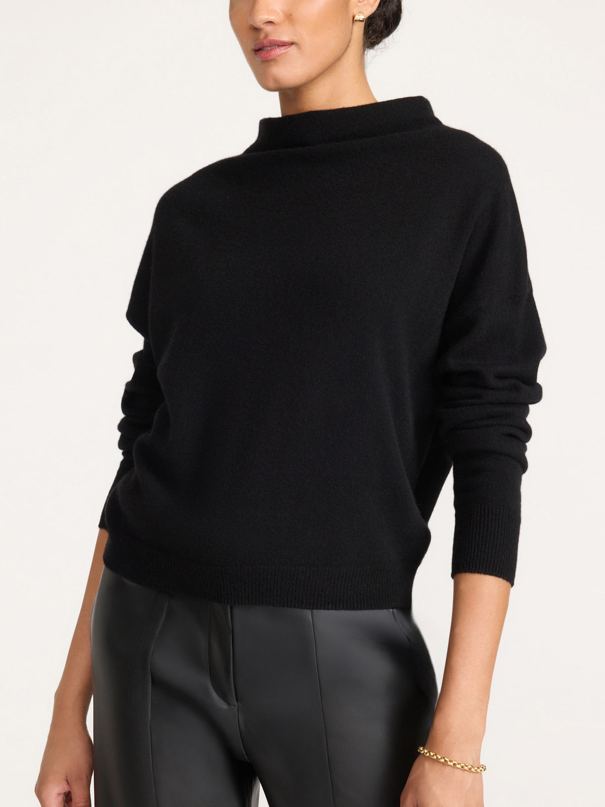 The Morten Funnel Neck Cashmere Pullover in Black Onyx