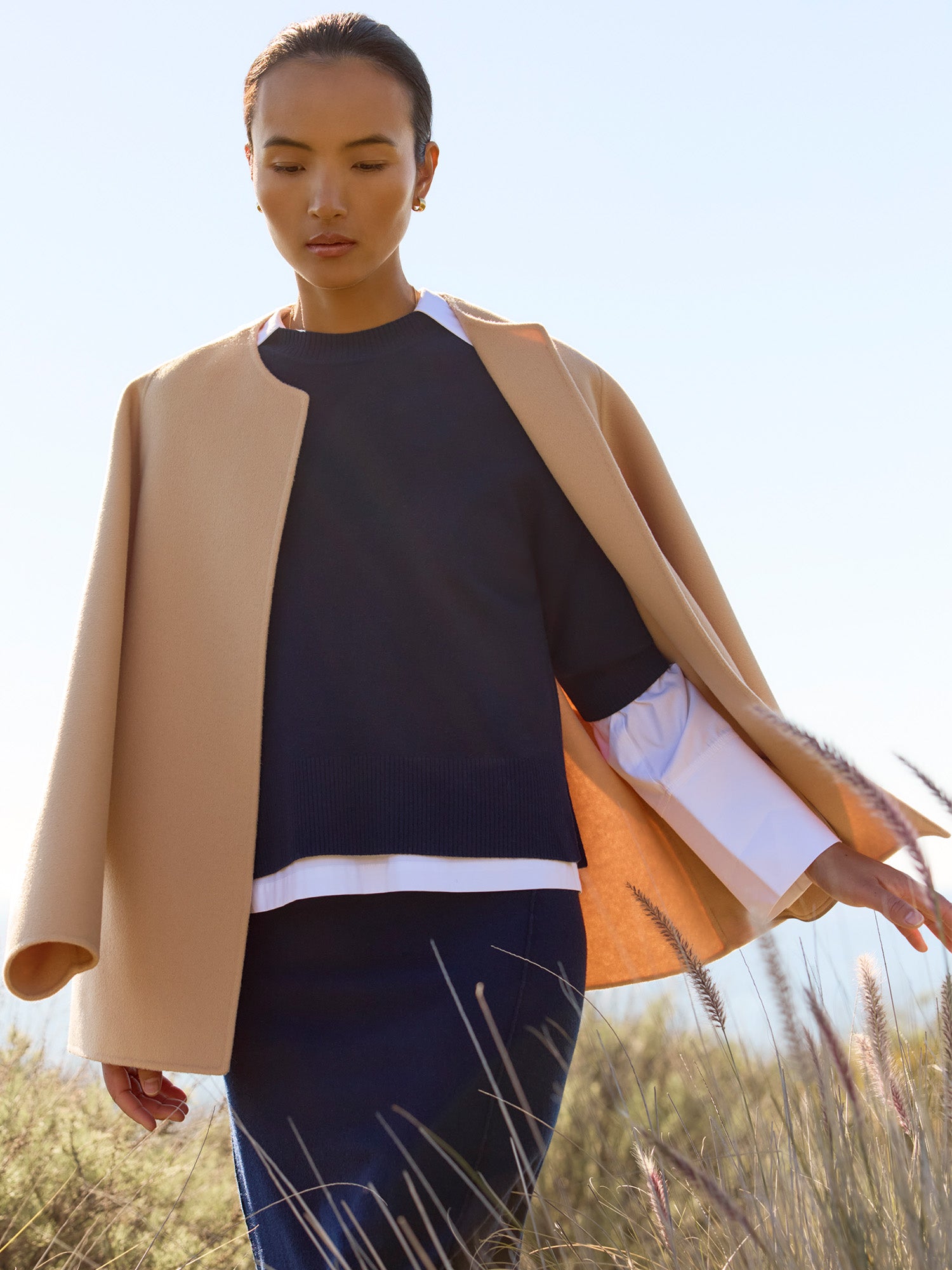 Haru ベージュ ケープジャケット Women's Parker Jacket in Rye | Brochu Walker