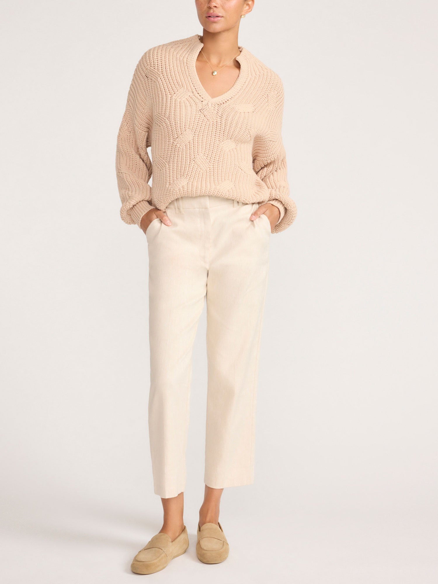 Women's Grayson Cable Pullover in Buff | Brochu Walker
