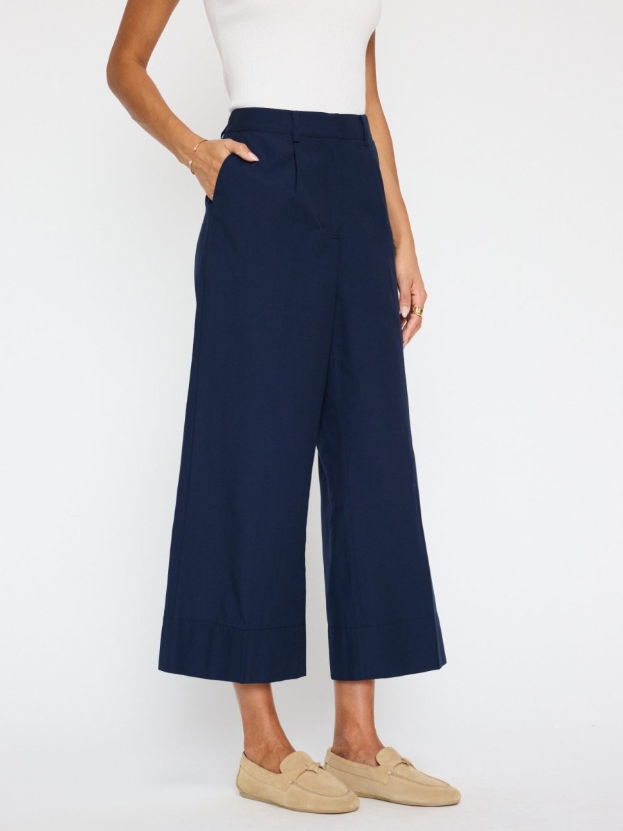 Women's Joya Cropped Pant in Navy | Brochu Walker