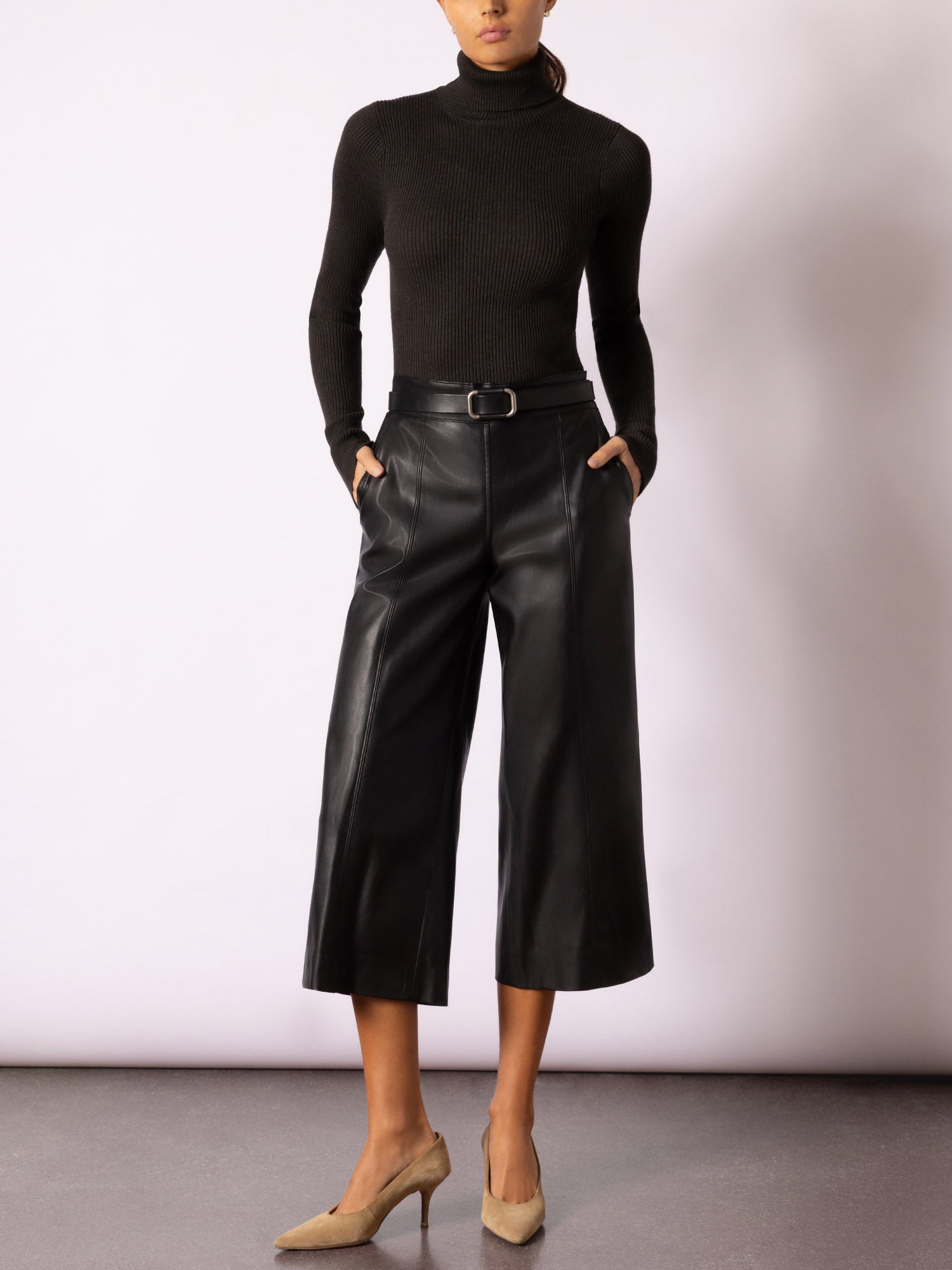 The Odele Cropped Pant - Black Onyx | Brochu Walker