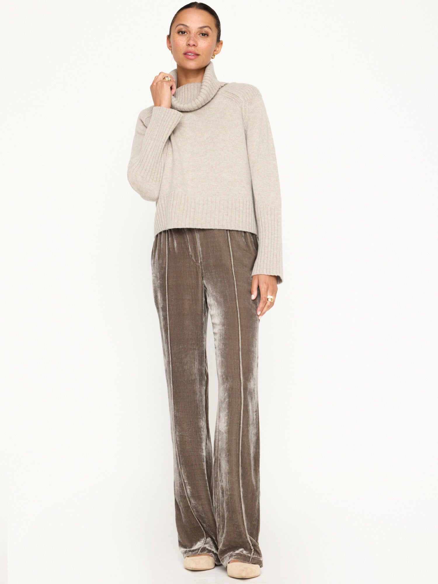 Orion cashmere-wool light grey turtleneck sweater full view