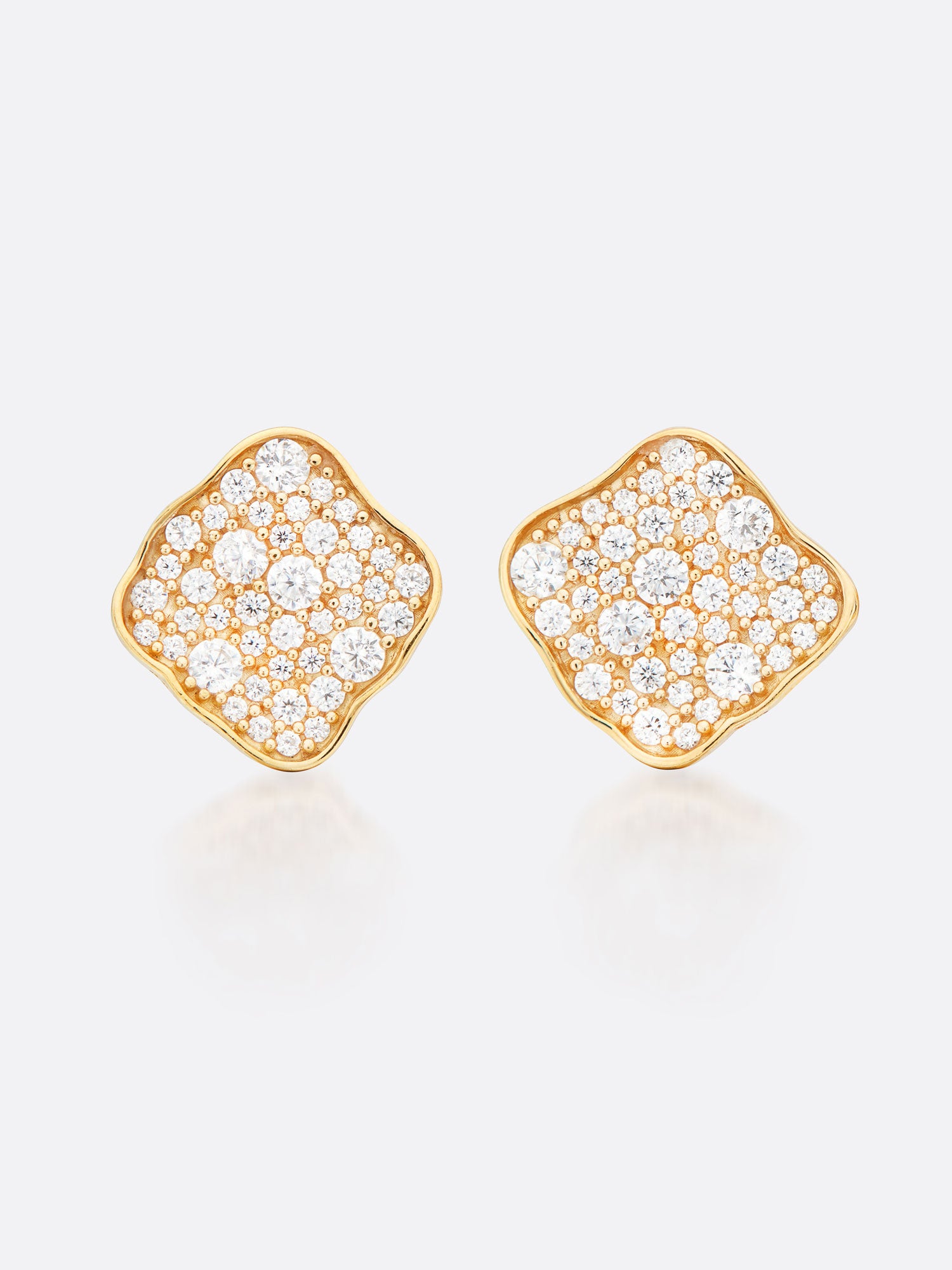 18k Yellow gold pavé diamond stud earrings 