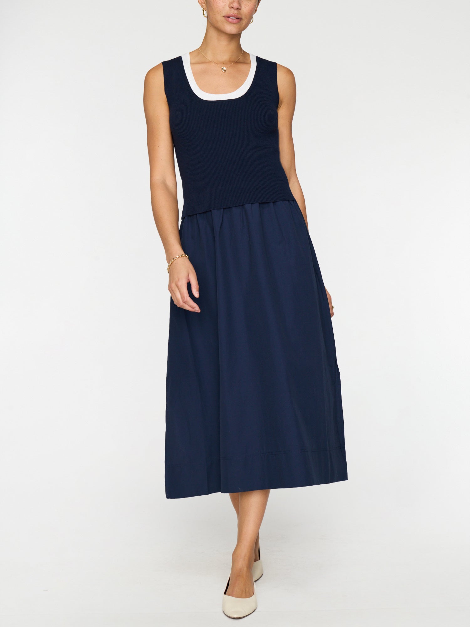 Women's Sofia Sleeveless Dress in Navy with White | Brochu Women's Sofia Sleeveless Dress in Navy with White | Brochu