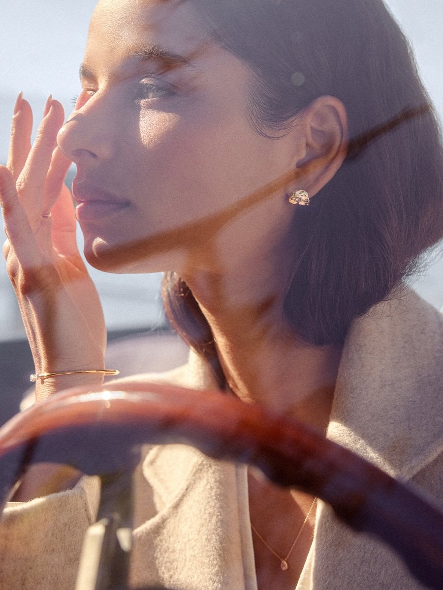 GOLD WAVE EARRINGS