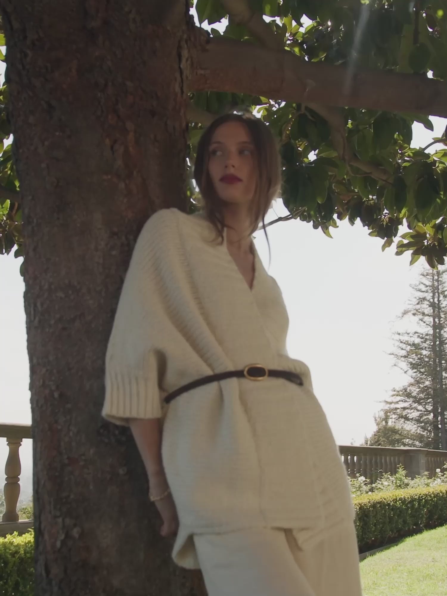 かぐれ　ペルーショルダーニットウォーマー　ivory Women's Dante Shrug in Ivory | Brochu Walker