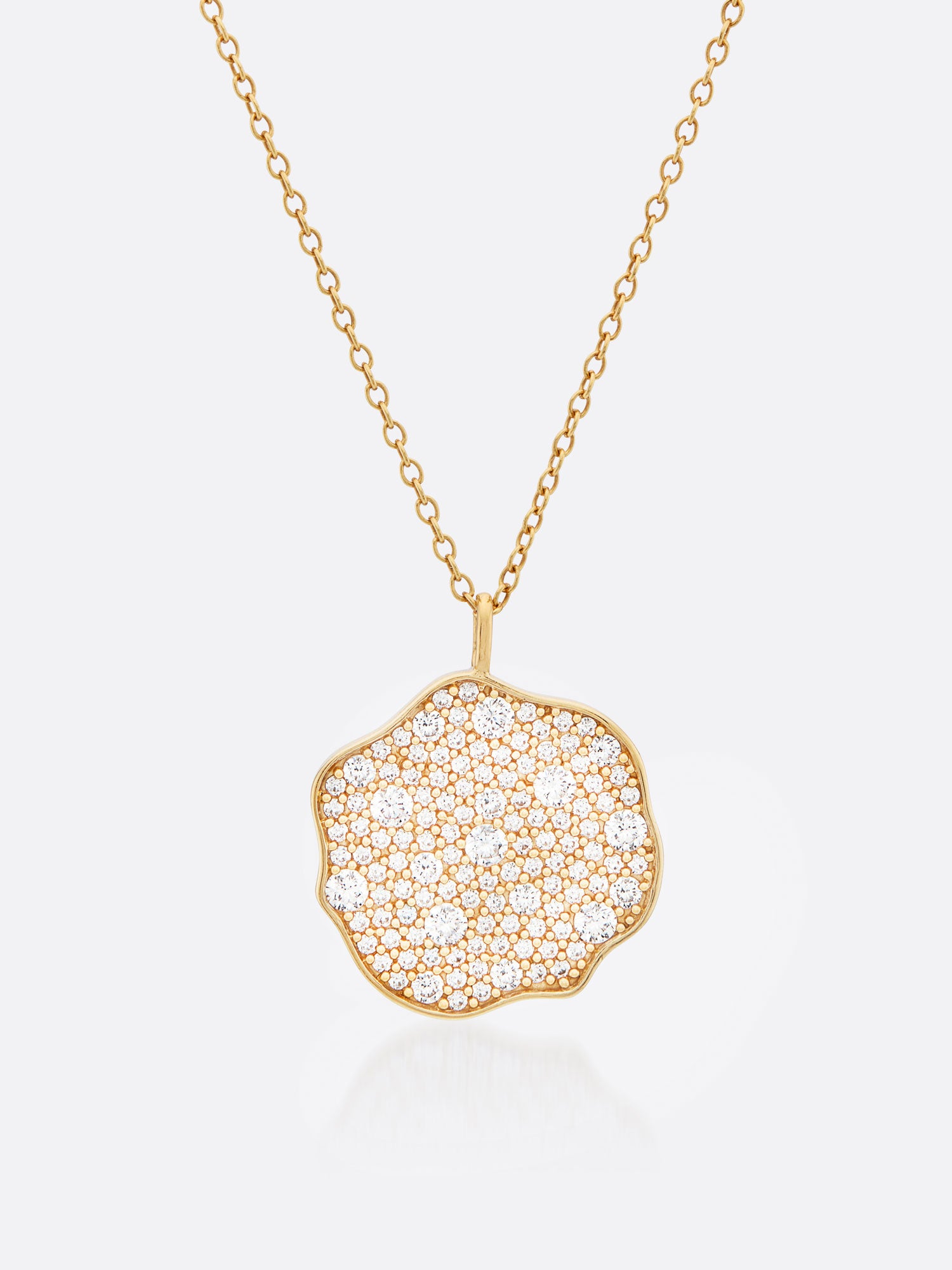 18k Yellow gold pavé diamond pendant necklace front view