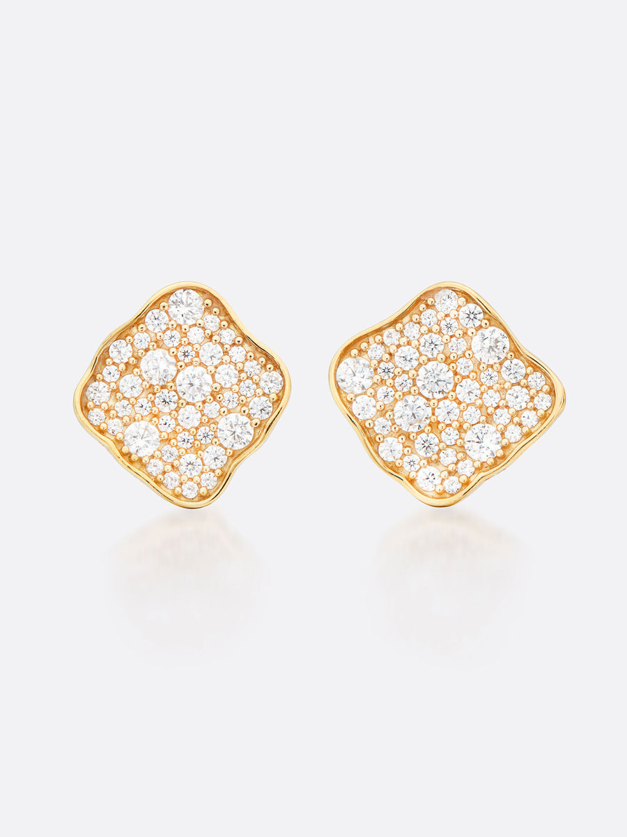 18k Yellow gold pavé diamond stud earrings front view