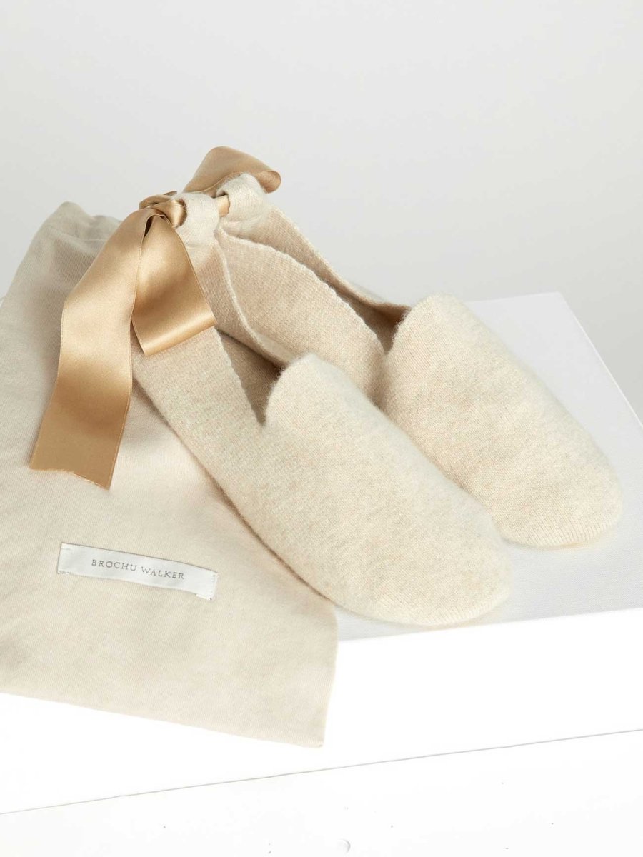 Cashmere ivory slipper socks front view
