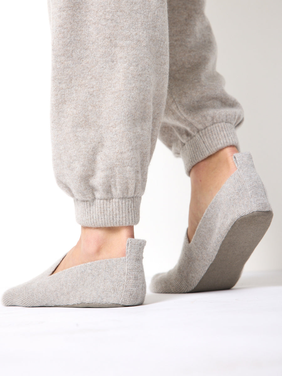 Cashmere grey slipper socks back view