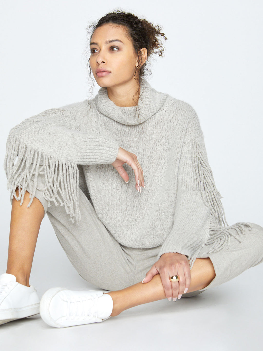 Women's Deaville Fringe Sweater, Light Grey