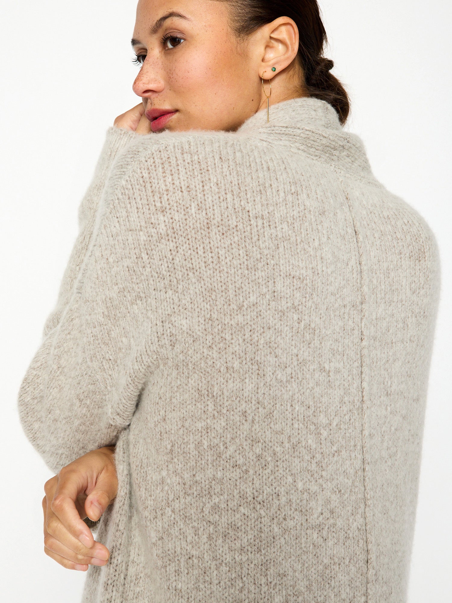 Thela light grey fringe cashmere wool duster cardigan close up